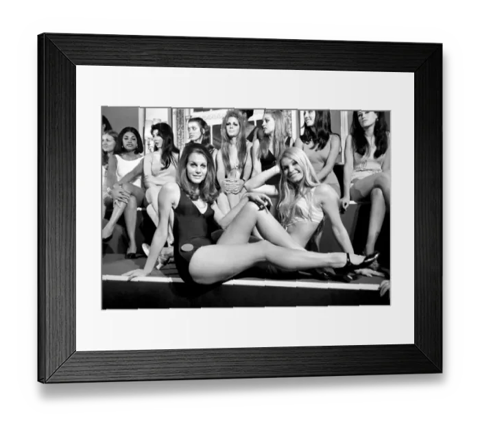 Framed Print : Miss World 1969. (right) Miss United States, and Miss U. K