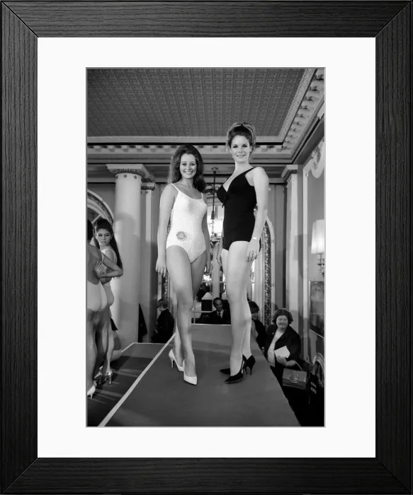 Framed Print : Miss World 1969. (right) Miss United States, and Miss U. K