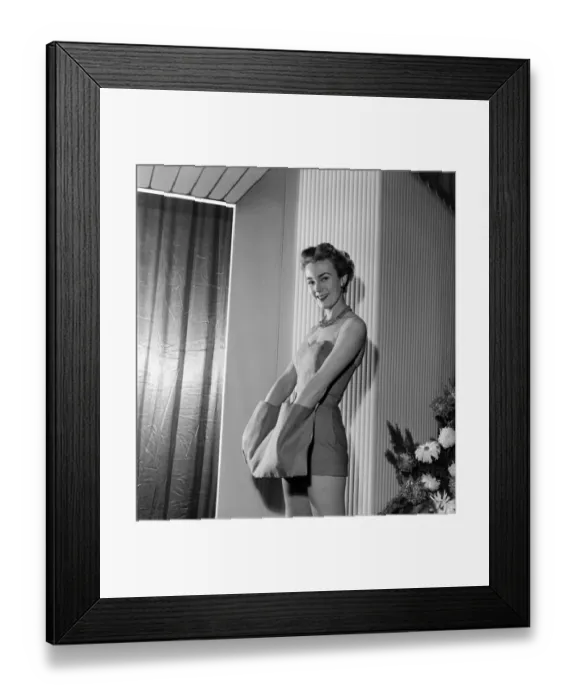 Framed Print : Moygashel Fashion Show At The Dorchester. November 1952 C5636-001