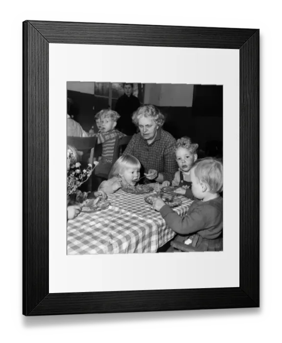 Framed Print : Children eating dinner at the table at a day nursery in Leeds November 1952 Framed Print : Children eating dinner at the table at a day nursery in Leeds November 1952