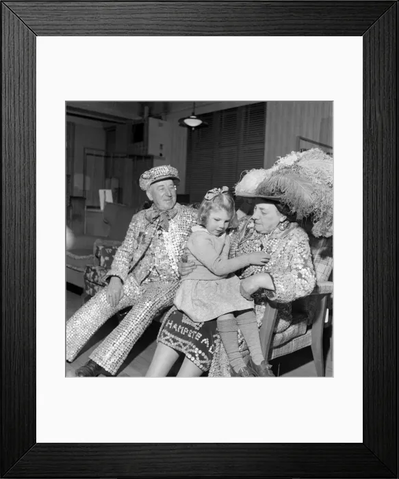 Framed Print : Peenlie King and Bert Matthews. November 1952 C5719 Framed Print : Peenlie King and Bert Matthews. November 1952 C5719