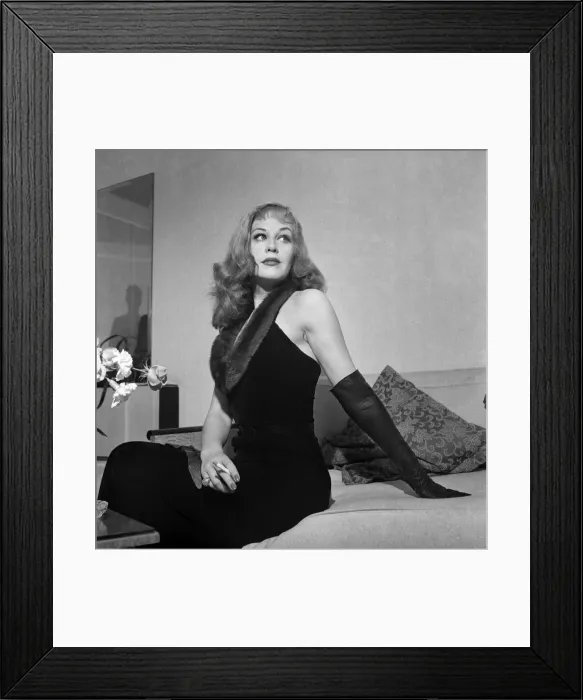 Framed Print : German film star Hildegarde Neff (Knef). November 1952 C5645-001 Framed Print : German film star Hildegarde Neff (Knef). November 1952 C5645-001
