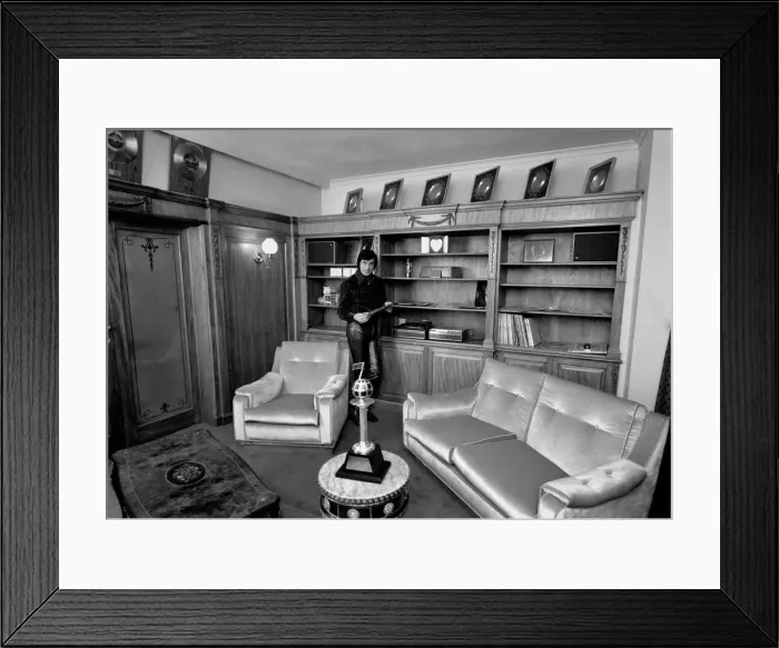 Framed Print : Engelbert Humperdincks new home in St. Gerorges Hill Framed Print : Engelbert Humperdincks new home in St. Gerorges Hill