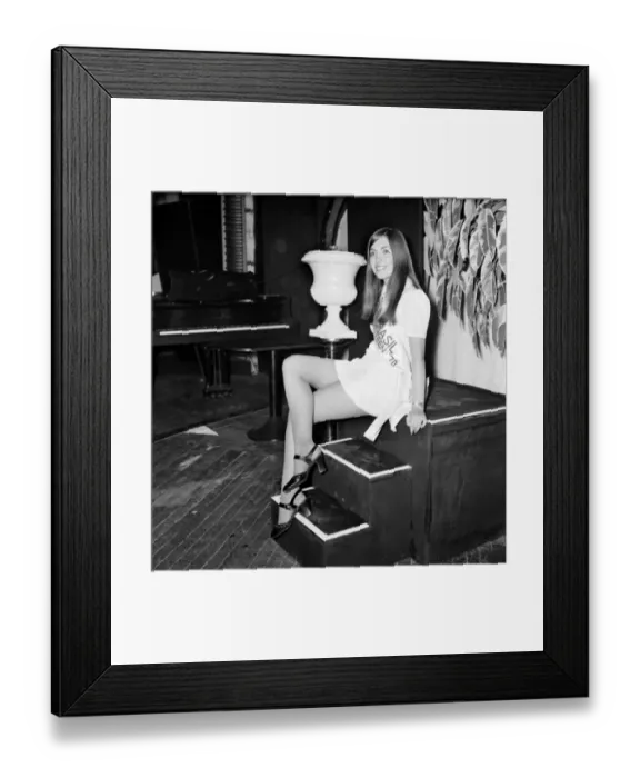 Framed Print : Miss top teen contest at the Lyceum. A nation wide series of heats reduced the number of Framed Print : Miss top teen contest at the Lyceum. A nation wide series of heats reduced the number of
