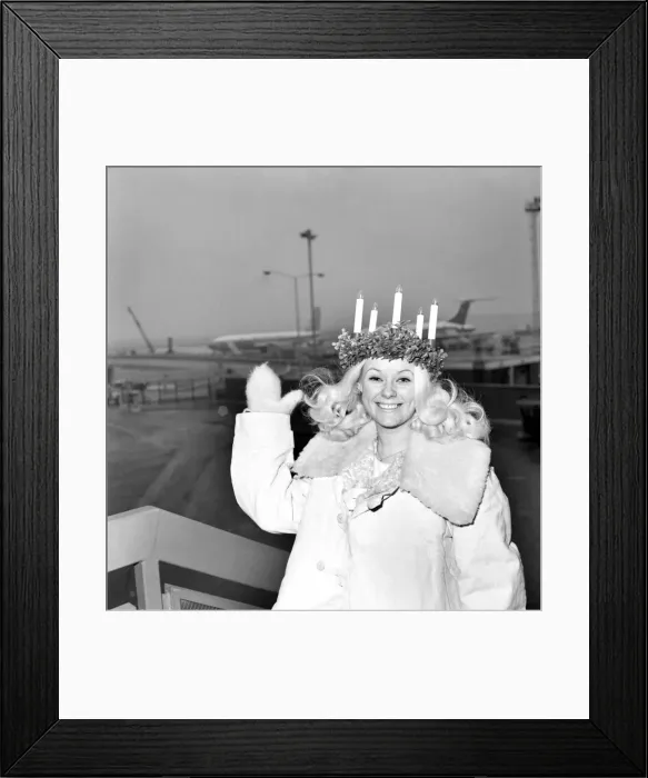 Framed Print : Lucia, Swedens Queen of Light representative arrived in London - she is 19 year old