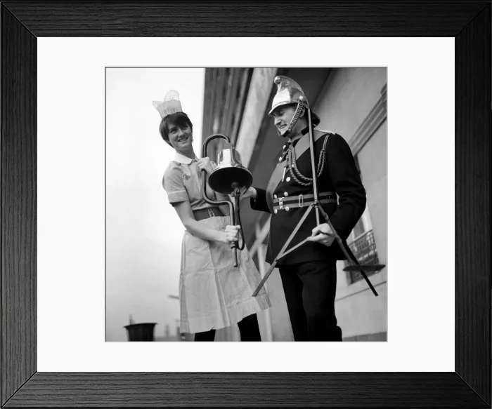 Framed Print : 21 year old nurse, Angela Wyatt from St. Thomass hospital went to the London fire