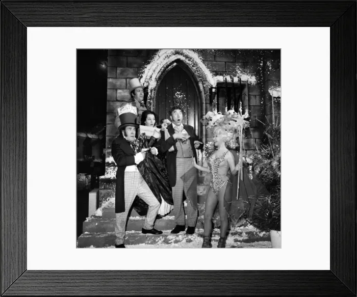Framed Print : Entertainment Television. Rehearsal of The Christmas show'at Thames T. V