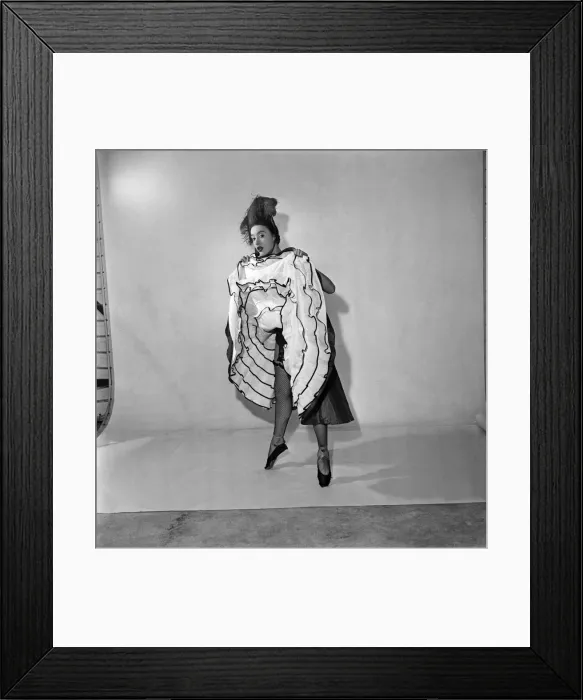 Framed Print : Ballet dancer performing the can can December 1953 D7303-003 Framed Print : Ballet dancer performing the can can December 1953 D7303-003