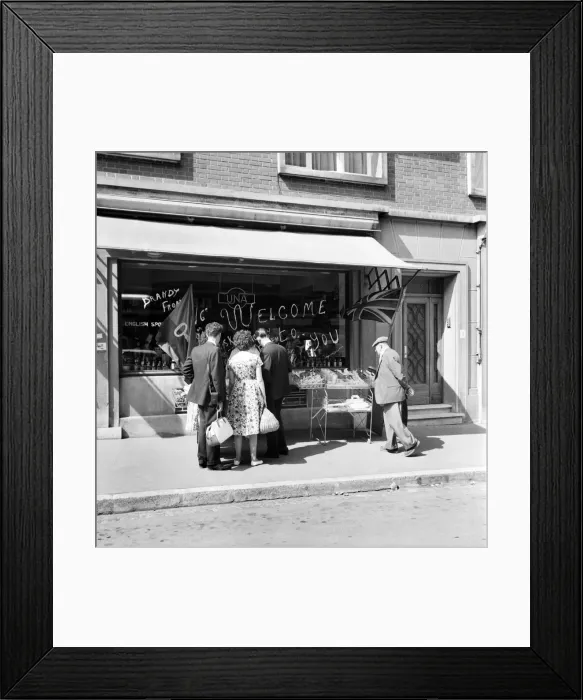 Framed Print : Gravesend to Calais 48 hour trip Via Ferry dancing and French Cafe culture Framed Print : Gravesend to Calais 48 hour trip Via Ferry dancing and French Cafe culture