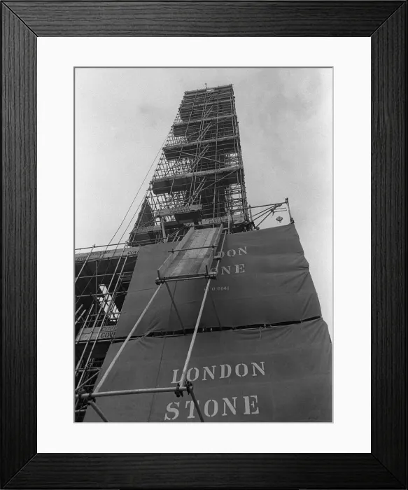 Framed Print : Nelsons Column Trafalgar Square London February 1968 Scaffolding covers Framed Print : Nelsons Column Trafalgar Square London February 1968 Scaffolding covers