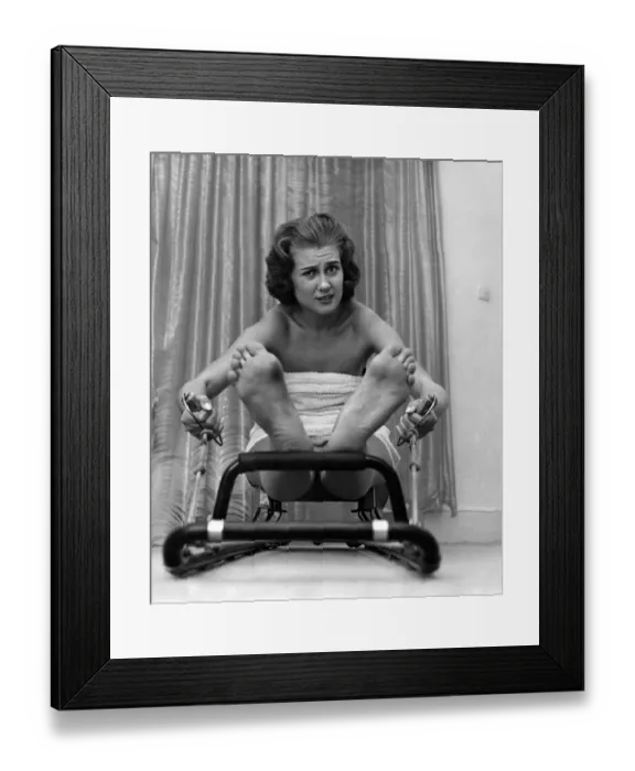 Framed Print : Knebworth Beauty Farm. Model Rosemary Stewart on the rowing machine Framed Print : Knebworth Beauty Farm. Model Rosemary Stewart on the rowing machine