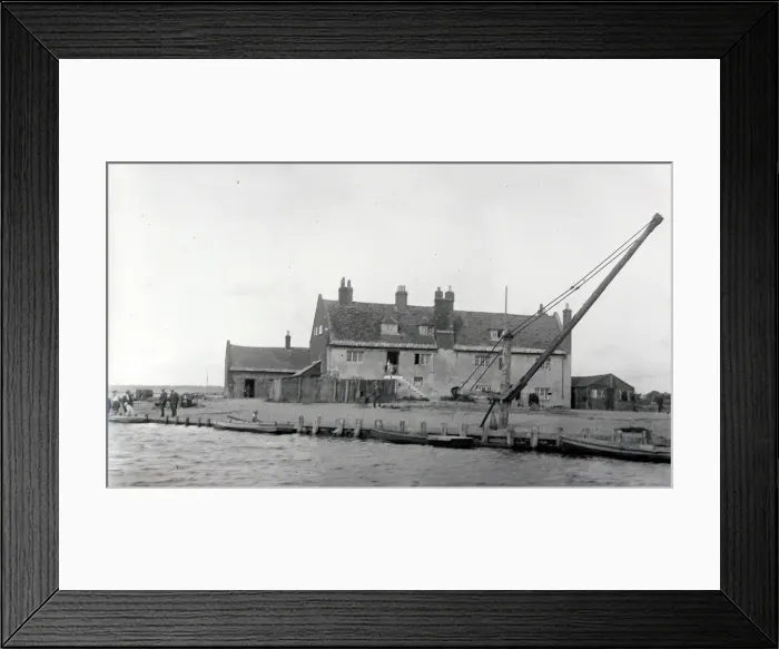 Framed Print : Smugglers rest at Mudeford Haven in Dorset, August 1928 Alf 173 Framed Print : Smugglers rest at Mudeford Haven in Dorset, August 1928 Alf 173