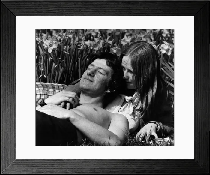 Framed Print : A summers day in St. Jamess Park. As the weather in London crept up to summer Framed Print : A summers day in St. Jamess Park. As the weather in London crept up to summer