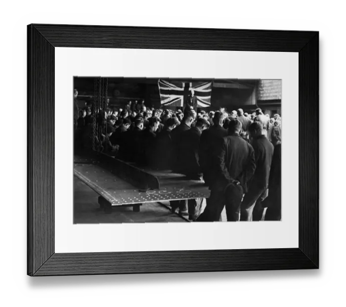Framed Print : World War II Religion. Lunchtime prayer in the shipyard
