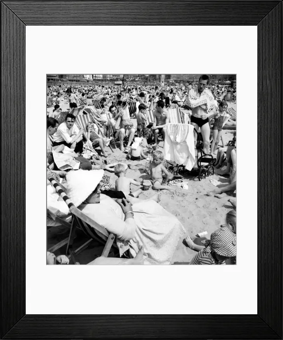 Framed Print : Crowds on the beach at Margate in Kent during a hot summer day Framed Print : Crowds on the beach at Margate in Kent during a hot summer day