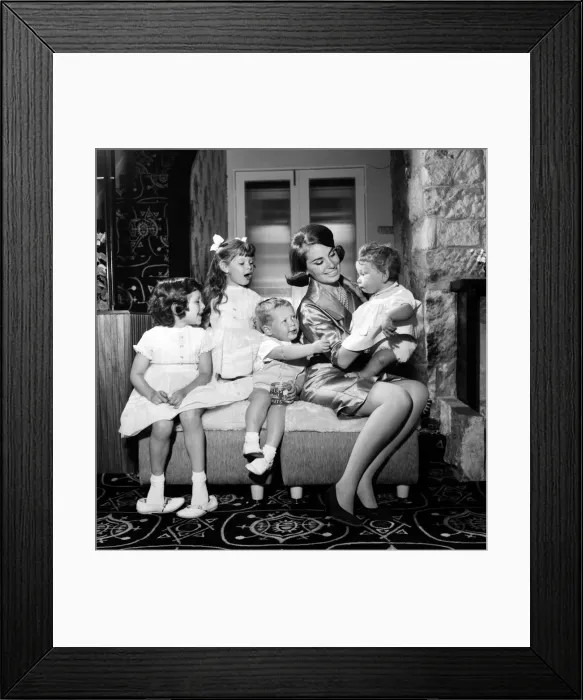 Framed Print : Model Family'at twenty four, model-actress Madeleine Mono of Hampstead