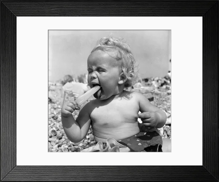 Framed Print : Baby and Lolly. Derorah Ann Clowes 13 months from Stoke on treat enjoys herself in Framed Print : Baby and Lolly. Derorah Ann Clowes 13 months from Stoke on treat enjoys herself in