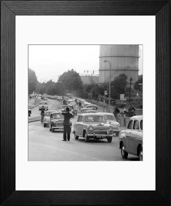 Framed Print : Traffic at Staines Bridge returning from the coast on a hot summer day