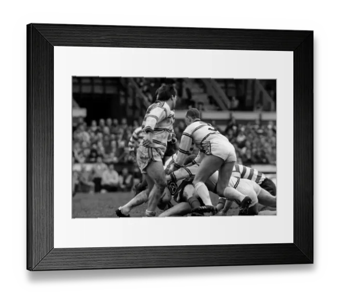 Framed Print : Silk Cut Challenge Cup Semi-final at Wigan on 22nd March 1986