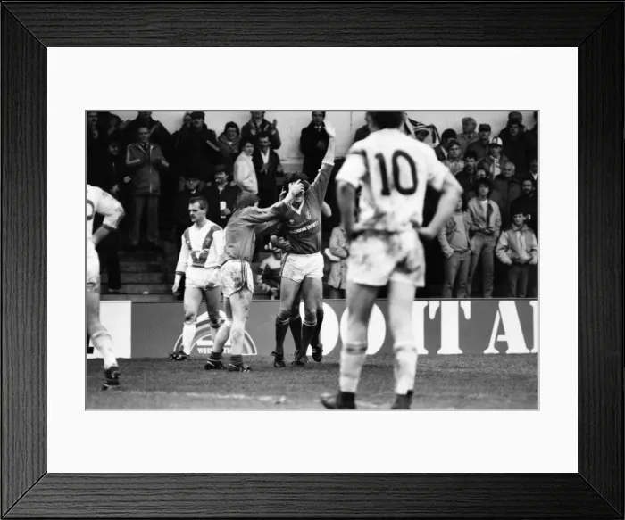 Framed Print : St Helen v Hull Kingston Rovers in the John Player Trophy semi final