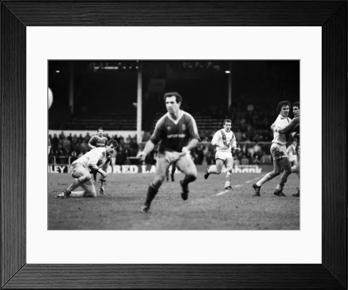 Framed Print : St Helen v Hull Kingston Rovers in the John Player Trophy semi final Framed Print : St Helen v Hull Kingston Rovers in the John Player Trophy semi final