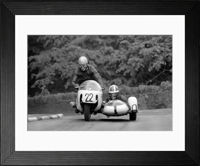 Framed Print : Sport Motorcycling: Isle of Man TT Racing 750 CC Sidecar Class. Action from the race Framed Print : Sport Motorcycling: Isle of Man TT Racing 750 CC Sidecar Class. Action from the race