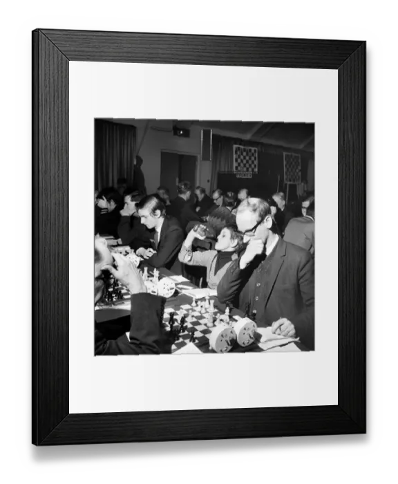 Framed Print : The Annual International Chess Championship opened today at Hasting Framed Print : The Annual International Chess Championship opened today at Hasting