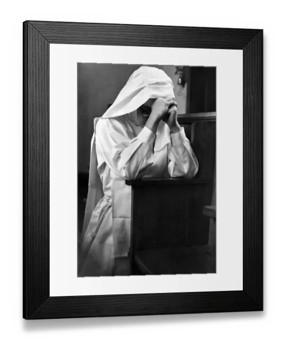 Framed Print : A nun at Ladywell Convent, Godalming, Surrey. July 1971 P005221 Framed Print : A nun at Ladywell Convent, Godalming, Surrey. July 1971 P005221