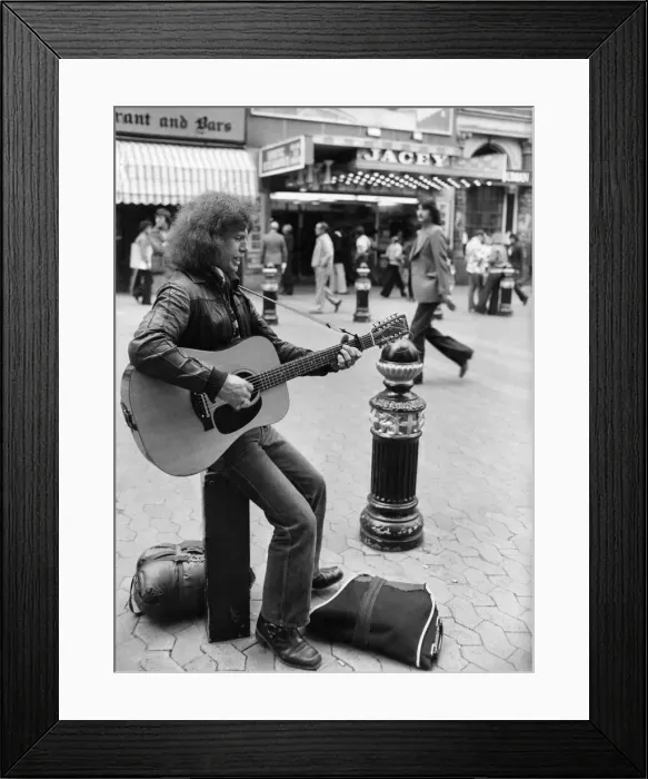 Framed Print : The sound of music is dying on the streets of Britain. Our buskers are going down Framed Print : The sound of music is dying on the streets of Britain. Our buskers are going down