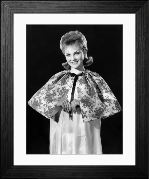 Framed Print : Reveille Fashions. Roma Reeves. May 1960 P008965