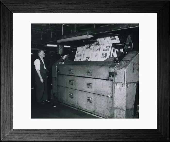 Framed Print : Printing of the Daily Mirror newspaper April 1954 Framed Print : Printing of the Daily Mirror newspaper April 1954