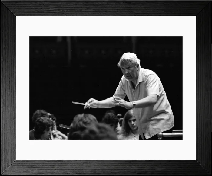 Framed Print : Edward Heath rehearsing the 107 strong European Community Youth Orchestra at the Royal Framed Print : Edward Heath rehearsing the 107 strong European Community Youth Orchestra at the Royal