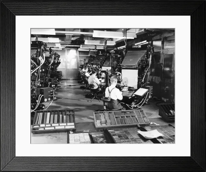 Framed Print : Daily Mirror Offices Bouverie Street London - Type Setting Room circa 1920 Framed Print : Daily Mirror Offices Bouverie Street London - Type Setting Room circa 1920