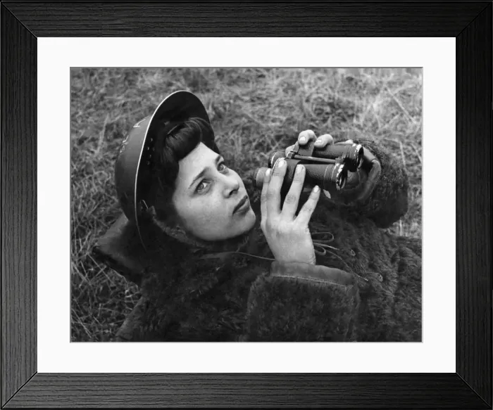 Framed Print : ATS girl mans the searchlight Sstation somewhere in South East London