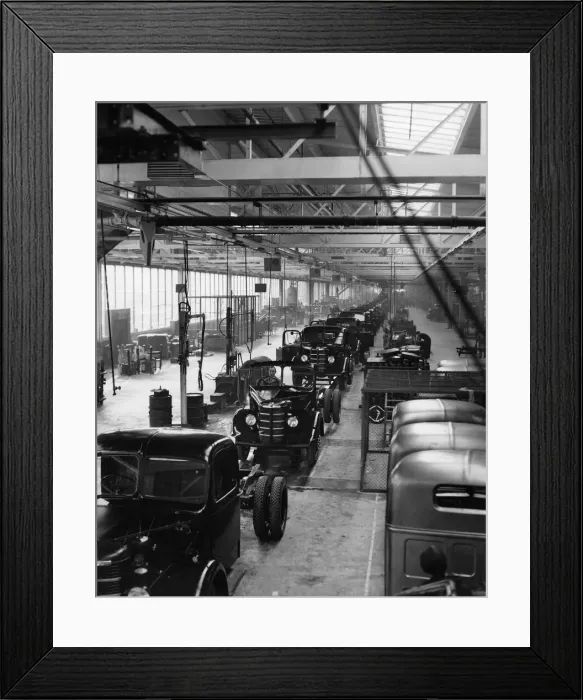 Framed Print : The commerical vehicle assembly line in the new Vauxhall factory is 300 yards long