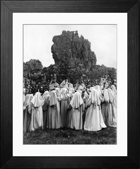 Framed Print : Scene from the ancient ceremony of Gorsedd held at Roche Rock near St Framed Print : Scene from the ancient ceremony of Gorsedd held at Roche Rock near St