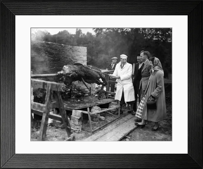 Framed Print : Mr Murshell, Secretary of Alford Coronation Committee, (in white coat Framed Print : Mr Murshell, Secretary of Alford Coronation Committee, (in white coat