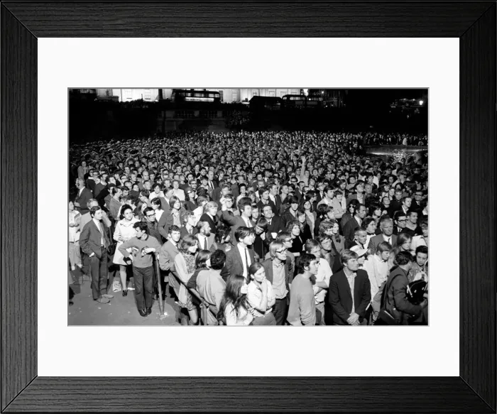 Framed Print : Election night scene in Trafalgar Square as people watch Ted Heath