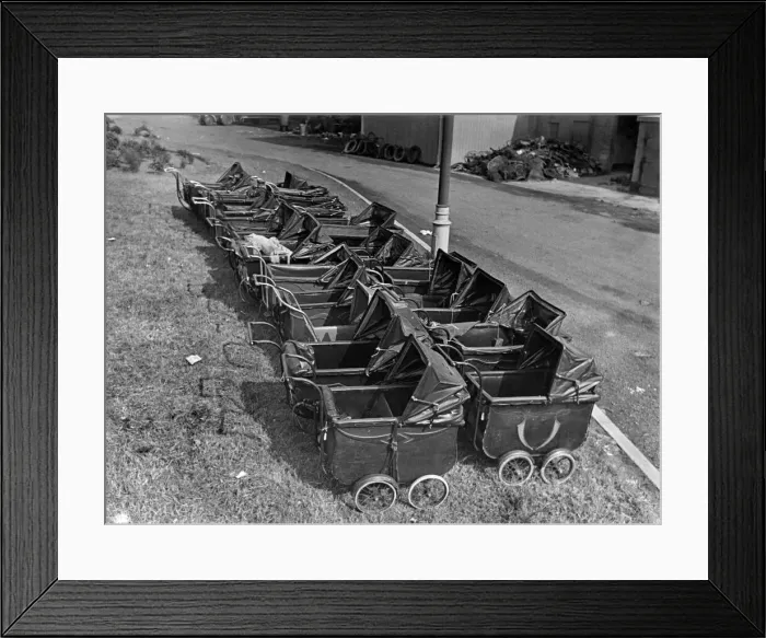 Framed Print : Waron Waste: Not scene at baby show - But mothers war effort Framed Print : Waron Waste: Not scene at baby show - But mothers war effort
