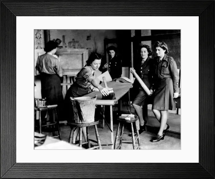 Framed Print : World War II: Women A. T. S. being trained as painters and decorator Framed Print : World War II: Women A. T. S. being trained as painters and decorator