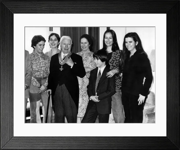 Framed Print : Sir Charles Caplin, with wife Oona, son Christopher, and daughters Annette and Josephine