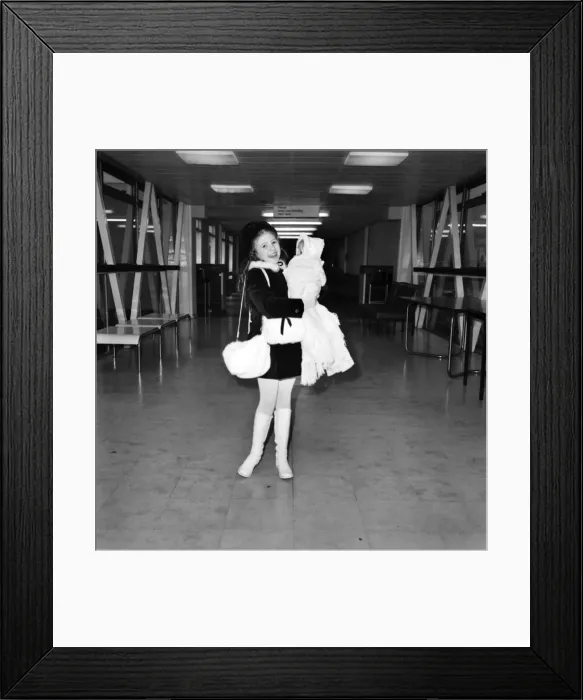 Framed Print : Child star Bonnie Langford aged 10 pictured at Heathrow Airport Framed Print : Child star Bonnie Langford aged 10 pictured at Heathrow Airport
