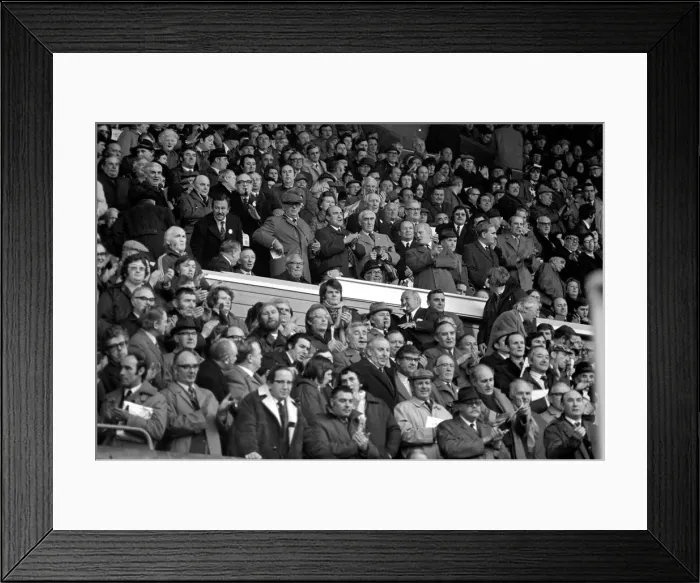 Framed Print : Former Prime Minister and Conservative party leader Edward Heath seen here enjoying