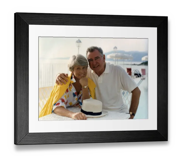 Framed Print : Ruth Rendell mysteries stars George Baker and screen wife on location in Corsica