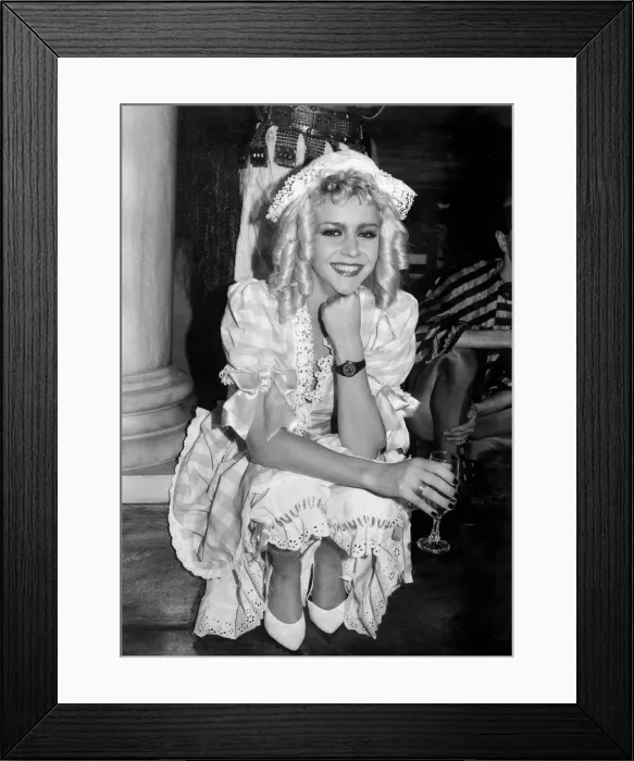 Framed Print : Leslie Ash. April 1982 P003660 Framed Print : Leslie Ash. April 1982 P003660