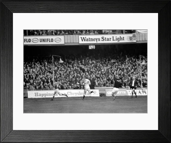 Framed Print : Rugby: Wales vs. England. The Rugby match Wales vs. England took place at Cardiff Arms Framed Print : Rugby: Wales vs. England. The Rugby match Wales vs. England took place at Cardiff Arms