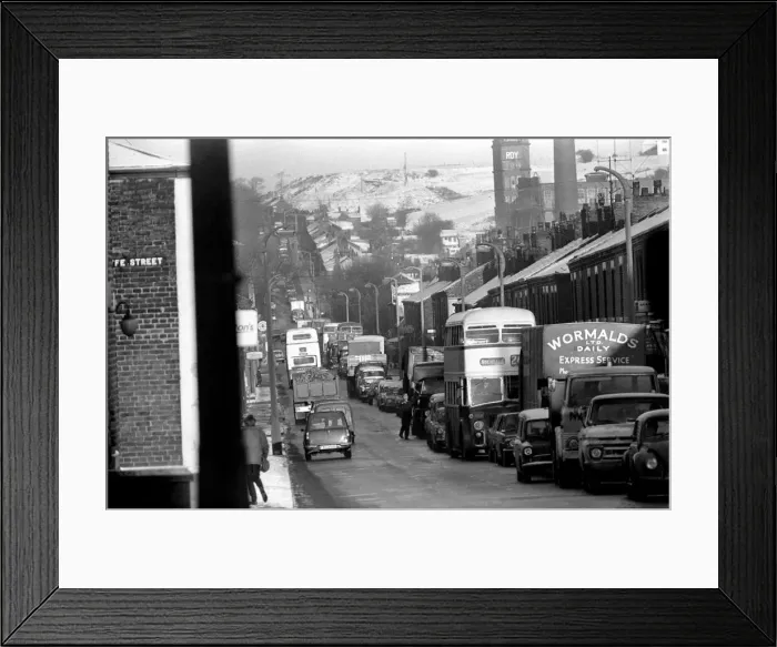 Framed Print : Weather: Traffic chaos, around Oldham, as snow, and Ice hit the North Framed Print : Weather: Traffic chaos, around Oldham, as snow, and Ice hit the North