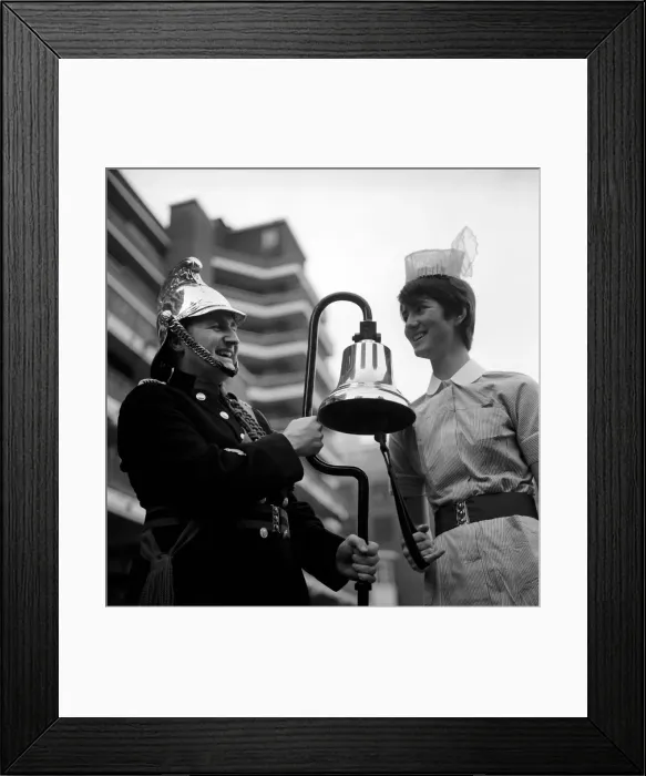 Framed Print : 21 year old nurse, Angela Wyatt from St. Thomass hospital went to the London fire