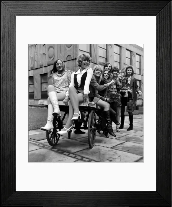 Framed Print : Entertainment: Stage: Theatre: A bevy of lovely girls are appearing at the Manchester Framed Print : Entertainment: Stage: Theatre: A bevy of lovely girls are appearing at the Manchester