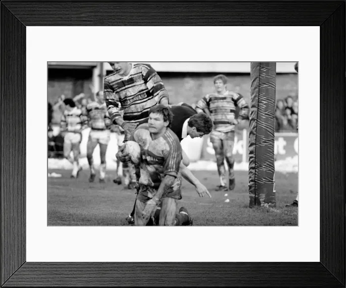 Framed Print : Hull Kingston Rovers v Hull. February 1986. PR-07-048 Framed Print : Hull Kingston Rovers v Hull. February 1986. PR-07-048